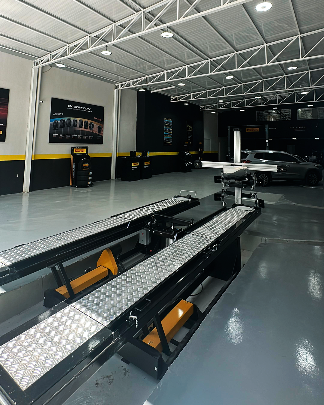 Área interna com rampa de alinhamento e balanceamento